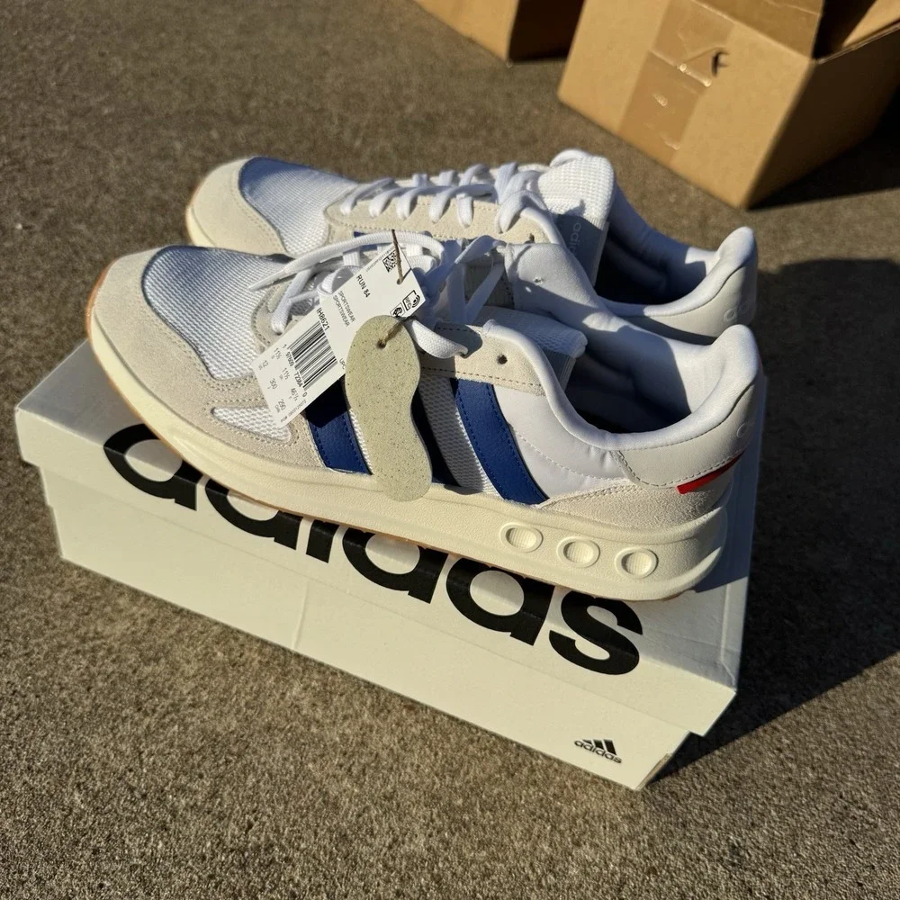 Adidas Run 84 Men's‎ Sneakers White/Blue Size 12 NIB (IH8021)